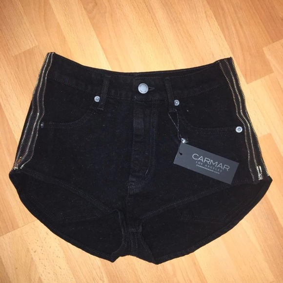 LF Carmar Black Zipper Shorts - Picture 5 of 7